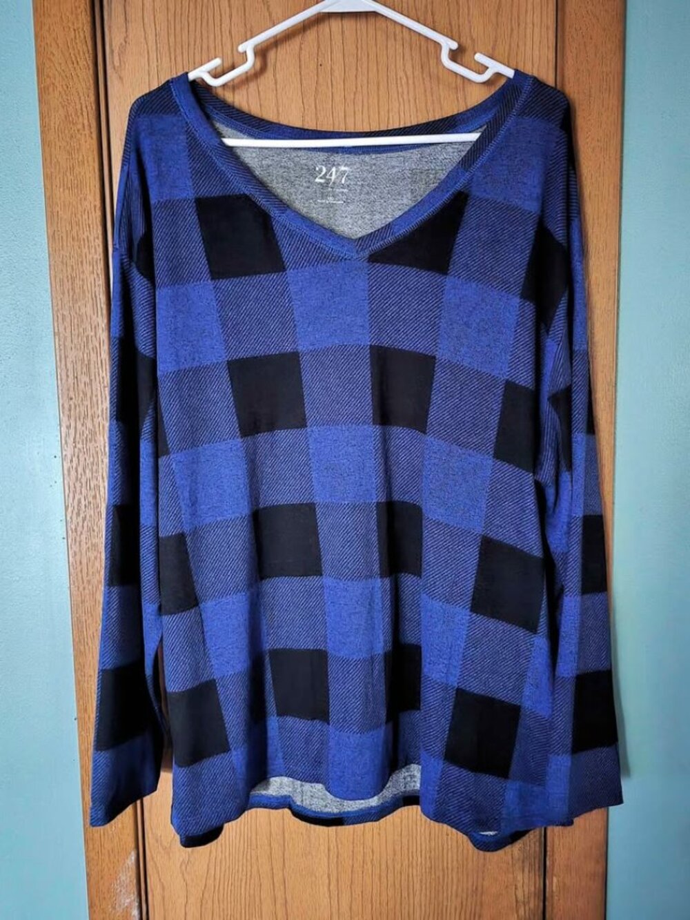 Size XXL Maurices Blue & Black Buffalo Check V-Neck Long Sleeve Shirt Top